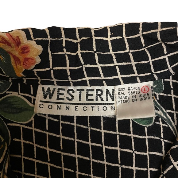 VINTAGE Collared Shirt • Grid and Floral Patterned• US Medium - Picture 4 of 8